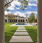 A luxury home in Dallas, Texas built by Phillip Jennings Custom Homes