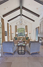 A luxury home in Dallas, Texas built by Phillip Jennings Custom Homes