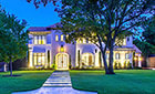 A luxury home in Dallas, Texas built by Phillip Jennings Custom Homes