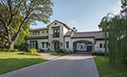 A luxury home in Dallas, Texas built by Phillip Jennings Custom Homes